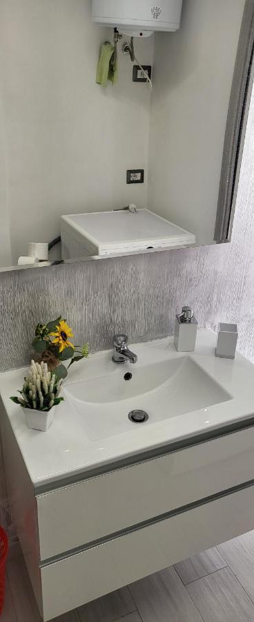 Holithªy Molª Bed and Breakfast Mola di Bari Exterior foto